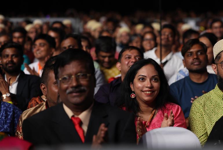 प्रधानमंत्री श्री नरेन्द्र मोदी ने 7 फरवरी 2026 को मलेशिया के कुआलालंपुर में भारतीय समुदाय द्वारा आयोजित कार्यक्रम में शिरकत की।:Prime Minister