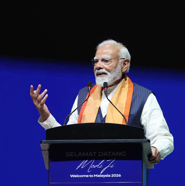 प्रधानमंत्री श्री नरेन्द्र मोदी 7 फरवरी 2026 को मलेशिया के कुआलालंपुर में भारतीय समुदाय द्वारा आयोजित कार्यक्रम को संबोधित करते हुए।:Prime Minister