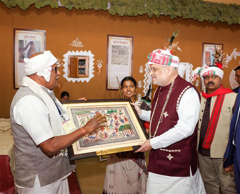 केंद्रीय गृह एवं सहकारिता मंत्री श्री अमित शाह ने 9 फ़रवरी 2026 को छत्तीसगढ़ के जगदलपुर में आयोजित ‘बस्तर पंडुम – 2026’ के समापन समारोह में मुख्य अतिथि के रूप में शिरकत की।