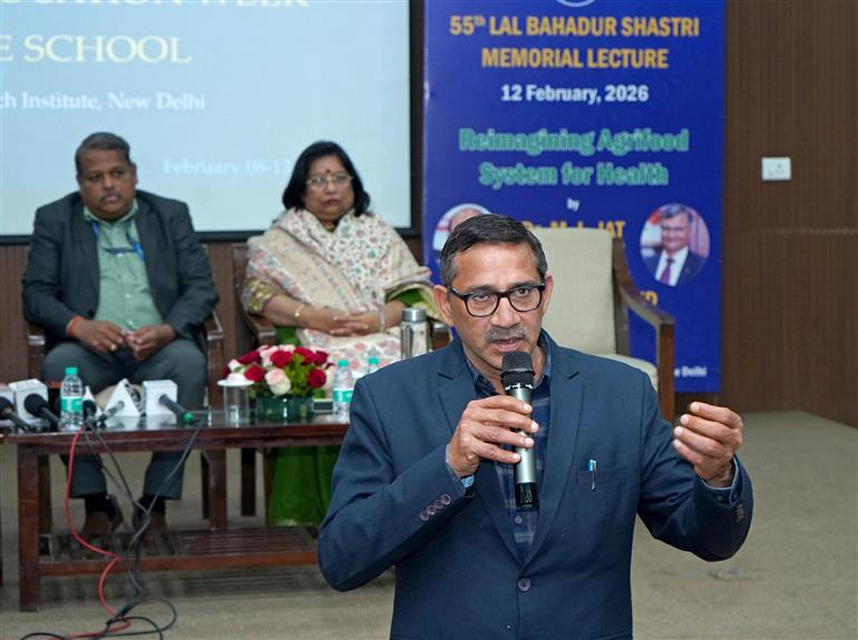 12 फरवरी 2026 को नई दिल्ली स्थित कृषि अभियांत्रिकी ऑडिटोरियम (आईसीएआर–आईएआरआई, पूसा परिसर) में आयोजित आईसीएआर–आईएआरआई के 64वें दीक्षांत समारोह के संबंध में आयोजित प्रेस कॉन्फ्रेंस की झलकियाँ।