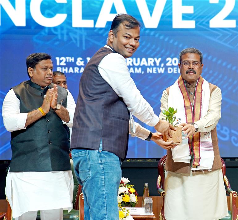 केंद्रीय शिक्षा मंत्री श्री धर्मेंद्र प्रधान ने 12 फरवरी 2026 को नई दिल्ली स्थित भारत मंडपम में आयोजित ‘भारत बोधन एआई कॉन्क्लेव-2026’ में शिरकत की।
