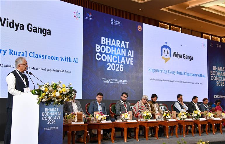 13 फरवरी 2026 को नई दिल्ली में शिक्षा मंत्रालय के तहत आयोजित ‘भारत बोधन एआई कॉन्क्लेव 2026’ से पहले आयोजित मीडिया राउंडटेबल संवाद की झलकियाँ।