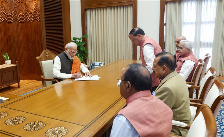 प्रधानमंत्री श्री नरेन्द्र मोदी ने 13 फरवरी 2026 को नई दिल्ली के सेवा तीर्थ में आयोजित सार्वजनिक कार्यक्रम में शिरकत की।
