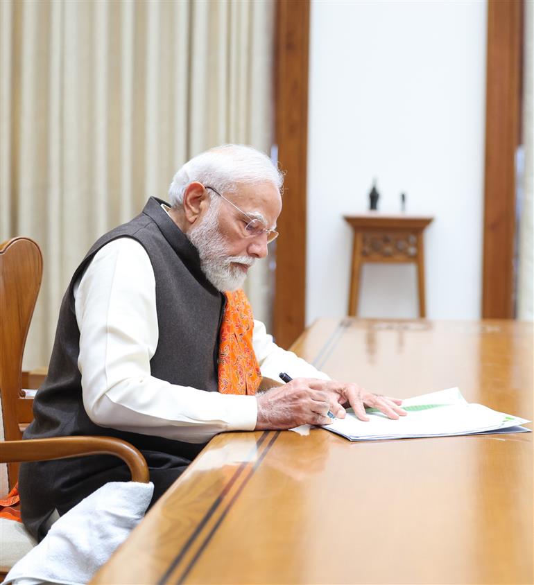 प्रधानमंत्री श्री नरेन्द्र मोदी ने 13 फरवरी 2026 को नई दिल्ली के सेवा तीर्थ में आयोजित सार्वजनिक कार्यक्रम में शिरकत की।
