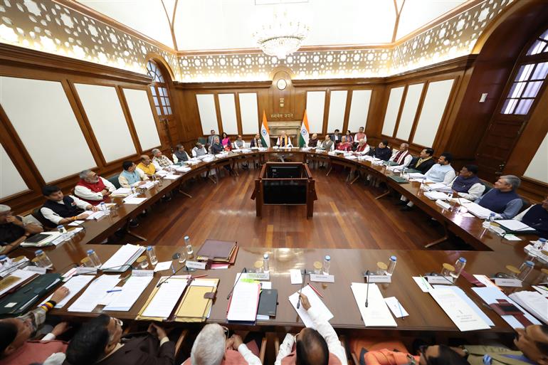 प्रधानमंत्री श्री नरेन्द्र मोदी ने 13 फरवरी 2026 को नई दिल्ली के साउथ ब्लॉक में मंत्रिमंडल की बैठक की अध्यक्षता की।:Prime Minister