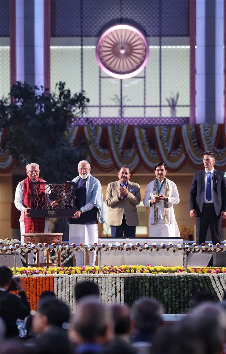 प्रधानमंत्री श्री नरेन्द्र मोदी ने 13 फरवरी 2026 को नई दिल्ली में सेवा तीर्थ में आयोजित सार्वजनिक कार्यक्रम में शिरकत की।