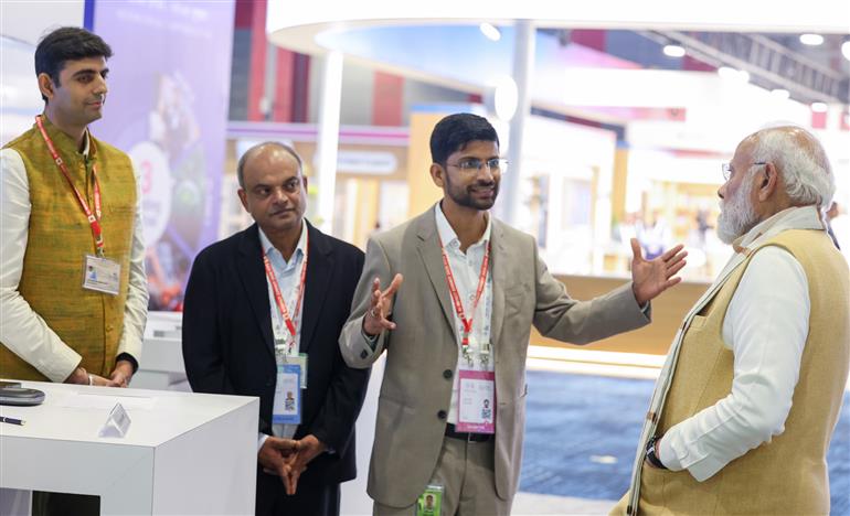 प्रधानमंत्री श्री नरेन्द्र मोदी 16 फरवरी, 2026 को नई दिल्ली स्थित भारत मंडपम में आयोजित इंडिया एआई इम्पैक्ट एक्सपो 2026 के उद्घाटन में शामिल हुए।
