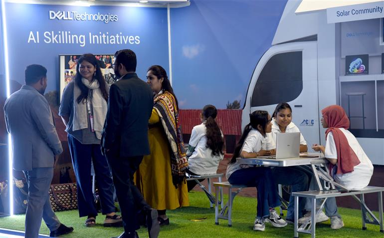 17 फरवरी, 2026 को नई दिल्ली स्थित भारत मंडपम में आयोजित एआई इम्पैक्ट समिट- 2026 की झलकियां।
:Ministry of Electronics & IT