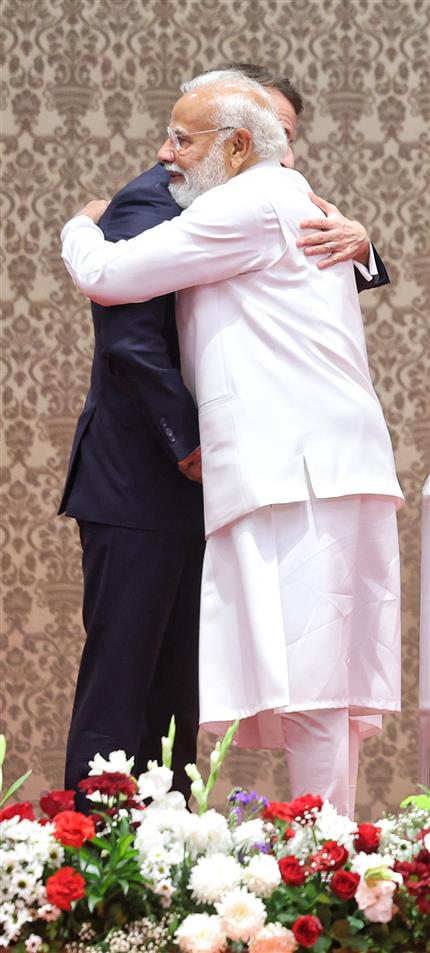 प्रधानमंत्री श्री नरेन्द्र मोदी 17 फरवरी, 2026 को महाराष्ट्र के मुंबई में फ्रांस के राष्ट्रपति श्री इमैनुएल मैक्रों के साथ संयुक्त प्रेस वार्ता में शामिल हुए।