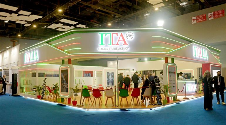 19 फरवरी, 2026 को नई दिल्ली स्थित भारत मंडपम में इंडिया एआई इम्पैक्ट समिट - 2026 की झलकियां।