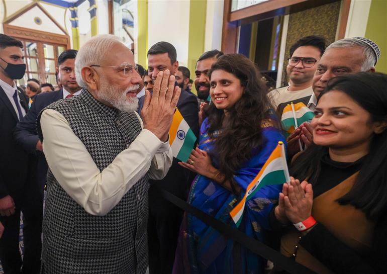 प्रधानमंत्री श्री नरेन्द्र मोदी का 25 फरवरी, 2026 को इजरायल के किंग डेविड होटल में भारतीय समुदाय ने उत्साह के साथ स्वागत किया।:Prime Minister