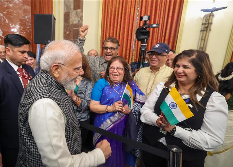 प्रधानमंत्री श्री नरेन्द्र मोदी का 25 फरवरी, 2026 को इजरायल के किंग डेविड होटल में भारतीय समुदाय ने उत्साह के साथ स्वागत किया।