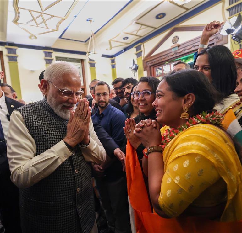 प्रधानमंत्री श्री नरेन्द्र मोदी का 25 फरवरी, 2026 को इजरायल के किंग डेविड होटल में भारतीय समुदाय ने उत्साह के साथ स्वागत किया।