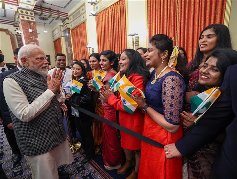 प्रधानमंत्री श्री नरेन्द्र मोदी का 25 फरवरी, 2026 को इजरायल के किंग डेविड होटल में भारतीय समुदाय ने उत्साह के साथ स्वागत किया।