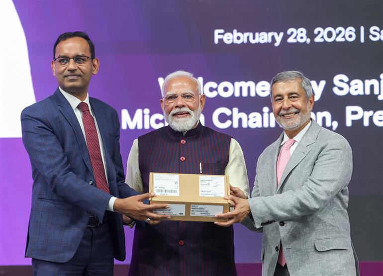 प्रधानमंत्री श्री नरेन्द्र मोदी 28 फरवरी, 2026 को गुजरात के साणंद में माइक्रोन टेक्नोलॉजी की सेमीकंडक्टर एटीएमपी (असेंबली, टेस्ट, मार्किंग और पैकेजिंग) फैसिलिटी के उद्घाटन में शामिल हुए।