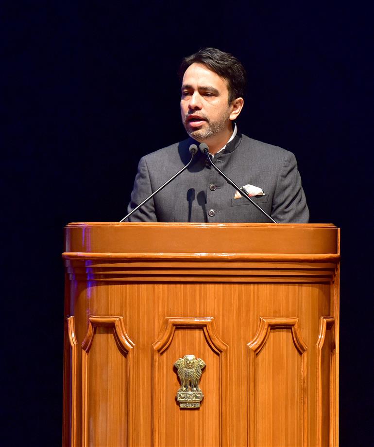 कौशल विकास एवं उद्यमिता तथा शिक्षा मंत्रालय के राज्य मंत्री (स्वतंत्र प्रभार) श्री जयंत चौधरी ने 1 जनवरी 2026 को नई दिल्ली स्थित राष्ट्रपति भवन सांस्कृतिक केंद्र में ‘स्किल द नेशन चैलेंज’ के शुभारंभ अवसर पर संबोधित किया।