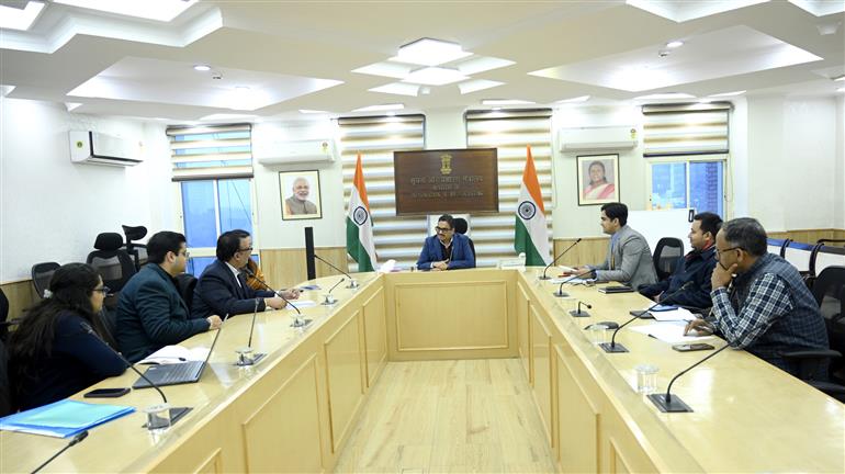 सूचना एवं प्रसारण मंत्रालय के सचिव श्री संजय जाजू की उपस्थिति में 6 जनवरी 2026 को नई दिल्ली स्थित शास्त्री भवन में वेवएक्स और फाउंडेशन फॉर इनोवेशन एंड टेक्नोलॉजी ट्रांसफर (एफआईटीटी), आईआईटी दिल्ली के बीच समझौता ज्ञापन (एमओयू) पर हस्ताक्षर किए गए और आदान-प्रदान किया गया।