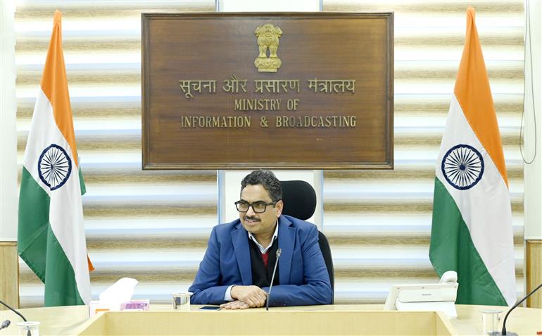 सूचना एवं प्रसारण मंत्रालय के सचिव श्री संजय जाजू की उपस्थिति में 6 जनवरी 2026 को नई दिल्ली स्थित शास्त्री भवन में वेवएक्स और फाउंडेशन फॉर इनोवेशन एंड टेक्नोलॉजी ट्रांसफर (एफआईटीटी), आईआईटी दिल्ली के बीच समझौता ज्ञापन (एमओयू) पर हस्ताक्षर किए गए और आदान-प्रदान किया गया।