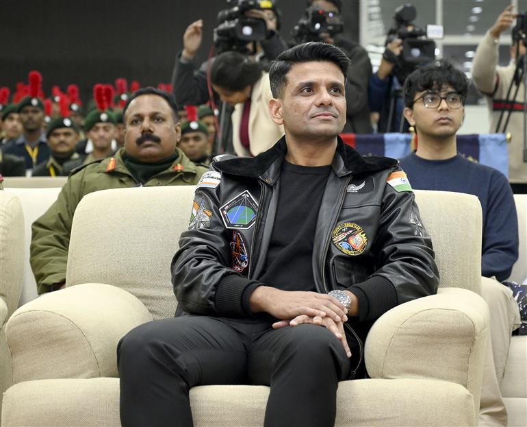 ग्रुप कैप्टन शुभांशु शुक्ला ने 11 जनवरी 2026 को नई दिल्ली में आयोजित एनसीसी रिपब्लिक डे कैंप 2026 के दौरान एनसीसी कैडेट्स से मुलाकात की और उनसे संवाद किया।