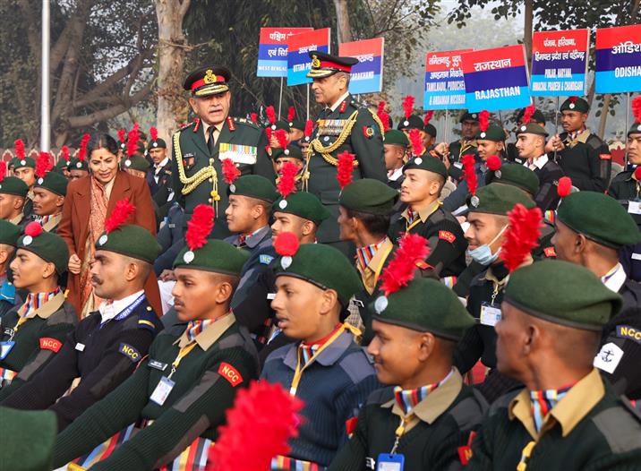 थल सेना प्रमुख जनरल उपेंद्र द्विवेदी ने 14 जनवरी 2026 को दिल्ली कैंट में आयोजित एनसीसी गणतंत्र दिवस शिविर-2026 का अवलोकन किया।