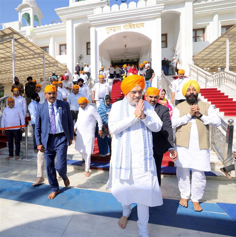 केंद्रीय गृह एवं सहकारिता मंत्री श्री अमित शाह ने 14 जनवरी 2026 को गुजरात के अहमदाबाद के थलतेज स्थित गुरुद्वारा गोबिंद धाम में प्रार्थना की।