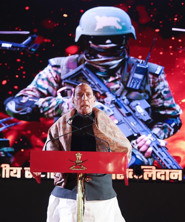 रक्षा मंत्री श्री राजनाथ सिंह 15 जनवरी, 2026 को राजस्थान के जयपुर में 78वें भारतीय सेना दिवस समारोह को संबोधित करते हुए।