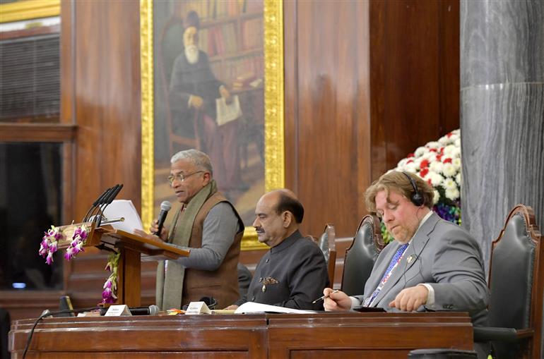 राज्यसभा के उपसभापति श्री हरिवंश 16 जनवरी, 2026 को नई दिल्ली में राष्ट्रमंडल देशों के लोकसभा अध्यक्षों और पीठासीन अधिकारियों के 28वें सम्मेलन (सीएसपीओसी) को संबोधित करते हुए।
 