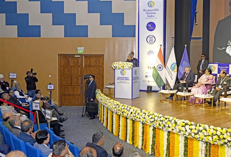 पूर्व राष्ट्रपति श्री रामनाथ कोविंद 19 जनवरी, 2026 को नई दिल्ली स्थित अंबेडकर अंतर्राष्ट्रीय केंद्र में रिस्पॉन्सिबल नेशंस इंडेक्स के लॉन्च के अवसर पर संबोधित करते हुए।