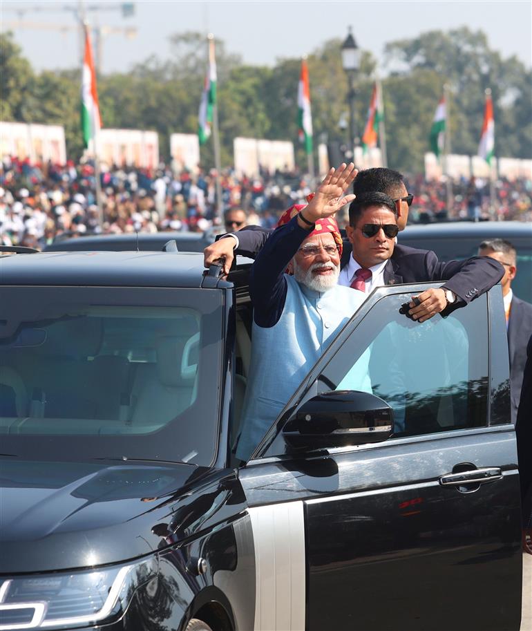 प्रधानमंत्री श्री नरेन्द्र मोदी ने 26 जनवरी 2026 को नई दिल्ली के कर्तव्य पथ पर आयोजित 77वें गणतंत्र दिवस समारोह में शिरकत की।
