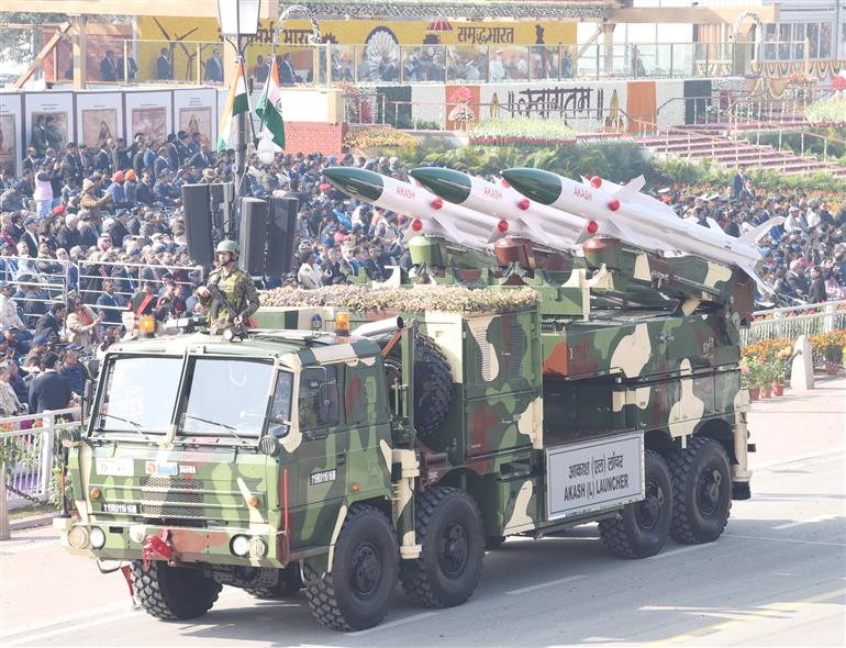 26 जनवरी 2026 को नई दिल्ली के कर्तव्य पथ पर आयोजित 77वें गणतंत्र दिवस समारोह की एक झलक।
