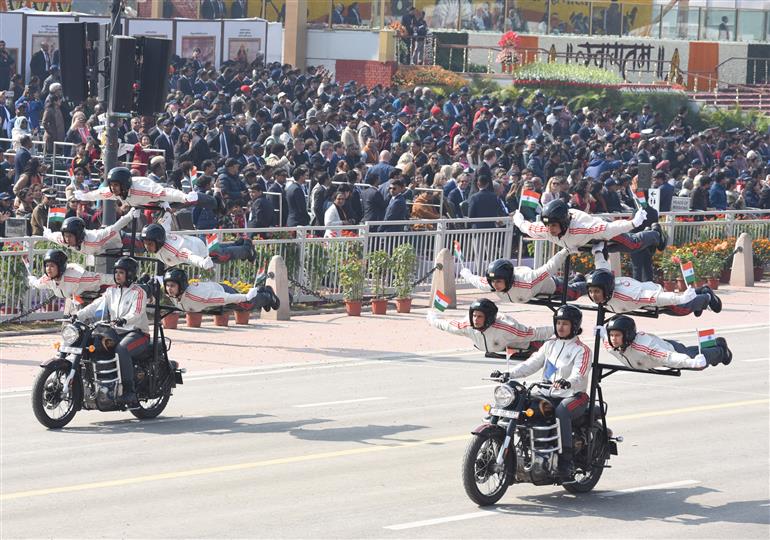 26 जनवरी 2026 को नई दिल्ली के कर्तव्य पथ पर आयोजित 77वें गणतंत्र दिवस समारोह की एक झलक।
