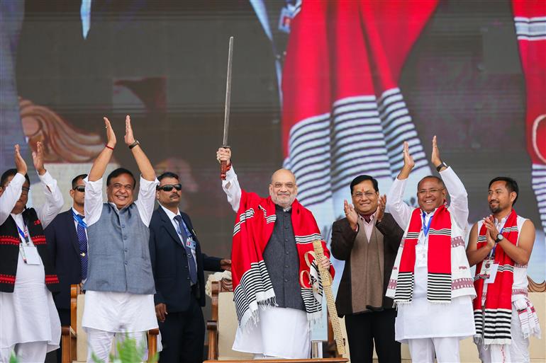 केंद्रीय गृह एवं सहकारिता मंत्री श्री अमित शाह 30 जनवरी, 2026 को असम के धेमाजी में 10वें 'मिसिंग यूथ फेस्टिवल' में शामिल हुए।