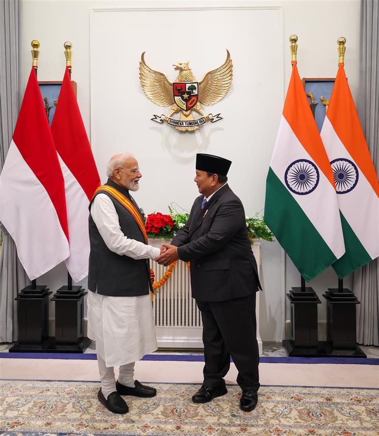 प्रधानमंत्री  श्री नरेन्द्र मोदी को 07 जुलाई, 2026 को इंडोनेशिया के जकार्ता में इंडोनेशिया के राष्ट्रपति श्री प्रबोवो सुबियांतो द्वारा इंडोनेशिया के सर्वोच्च नागरिक सम्मान ‘बिंतांग आदिपूर्णा’ से सम्मानित किया गया।:Prime Minister