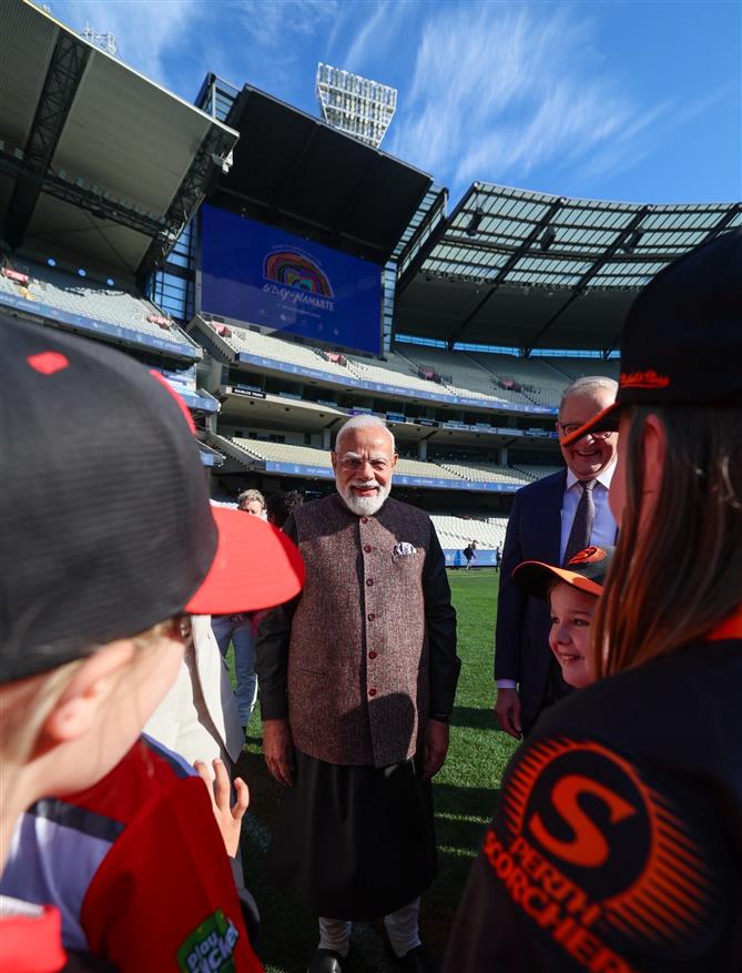 प्रधानमंत्री श्री नरेन्द्र मोदी ने 10 जुलाई 2026 को ऑस्ट्रेलिया के प्रतिष्ठित मेलबर्न क्रिकेट ग्राउंड (एमसीजी) का दौरा किया।:Prime Minister