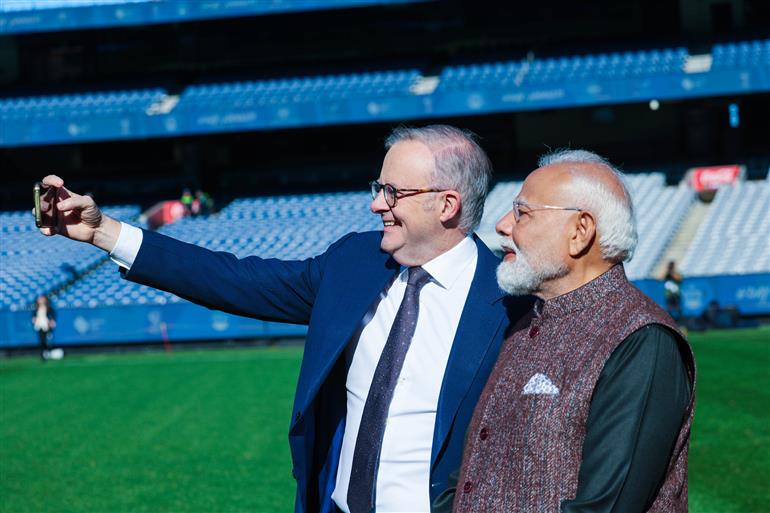 प्रधानमंत्री श्री नरेन्द्र मोदी ने 10 जुलाई 2026 को ऑस्ट्रेलिया के प्रतिष्ठित मेलबर्न क्रिकेट ग्राउंड (एमसीजी) का दौरा किया।:Prime Minister