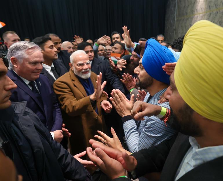 प्रधानमंत्री श्री नरेन्द्र मोदी 10 जुलाई, 2026 को न्यूज़ीलैंड के ऑकलैंड पहुंचे जहां भारतीय समुदाय ने उनका गर्मजोशी से स्वागत किया।