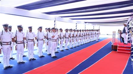 केंद्रीय रक्षा मंत्री श्री राजनाथ सिंह ने 11 जुलाई, 2026 को आंध्र प्रदेश के विशाखापत्तनम में आईएनएस महेंद्रगिरि के नौसेना में शामिल किए जाने (कमीशनिंग) के अवसर पर आयोजित समारोह में शिरकत की।