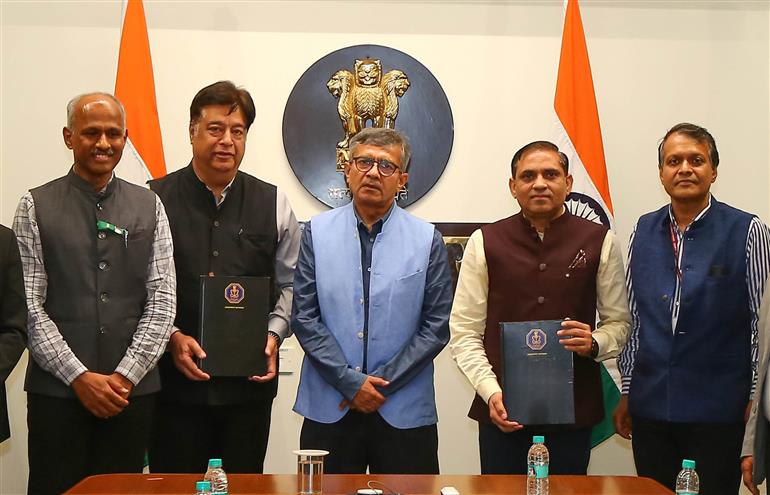 The Ministry of Defence has signed a contract with Accord Software and Systems Private Limited (ASSPL), Bengaluru for the procurement of 20 Enhanced Capability Global Navigation Satellite System (ECGNSS) Jammers for the Indian Navy, in the presence of Defence Secretary, Shri Rajesh Kumar Singh, in New Delhi on June 10, 2026.
