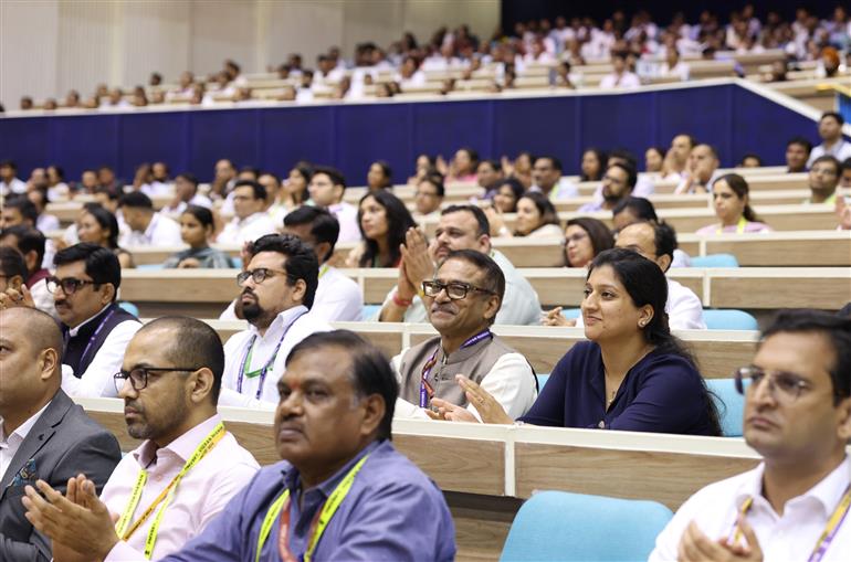 प्रधानमंत्री श्री नरेन्द्र मोदी 19 जून, 2026 को नई दिल्ली में प्रधानमंत्री विकसित भारत रोजगार योजना (पीएम-वीबीआरवाई) कार्यक्रम में शामिल हुए। 