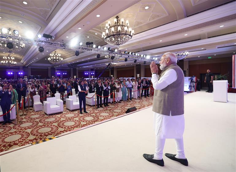 प्रधानमंत्री श्री नरेन्द्र मोदी 22 जून, 2026 को नई दिल्ली में आयोजित रिपब्लिक समिट-2026 में भाग लेते हुए।