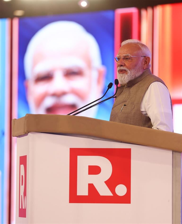 प्रधानमंत्री श्री नरेन्द्र मोदी 22 जून, 2026 को नई दिल्ली में आयोजित रिपब्लिक समिट-2026 में उपस्थित लोगों को संबोधित करते हुए।
