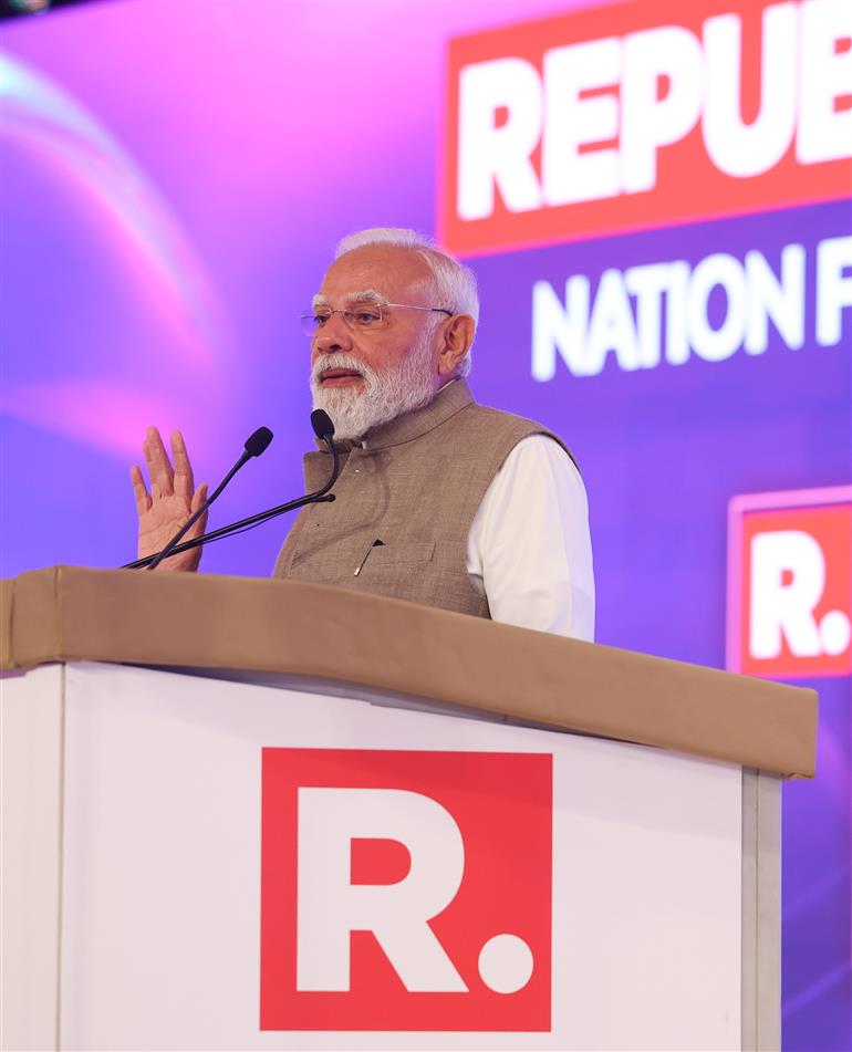 प्रधानमंत्री श्री नरेन्द्र मोदी 22 जून, 2026 को नई दिल्ली में आयोजित रिपब्लिक समिट-2026 में उपस्थित लोगों को संबोधित करते हुए।