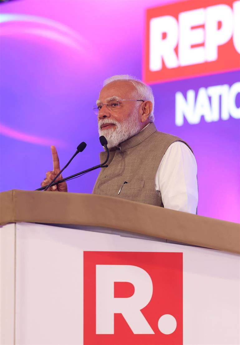 प्रधानमंत्री श्री नरेन्द्र मोदी 22 जून, 2026 को नई दिल्ली में आयोजित रिपब्लिक समिट-2026 में उपस्थित लोगों को संबोधित करते हुए।