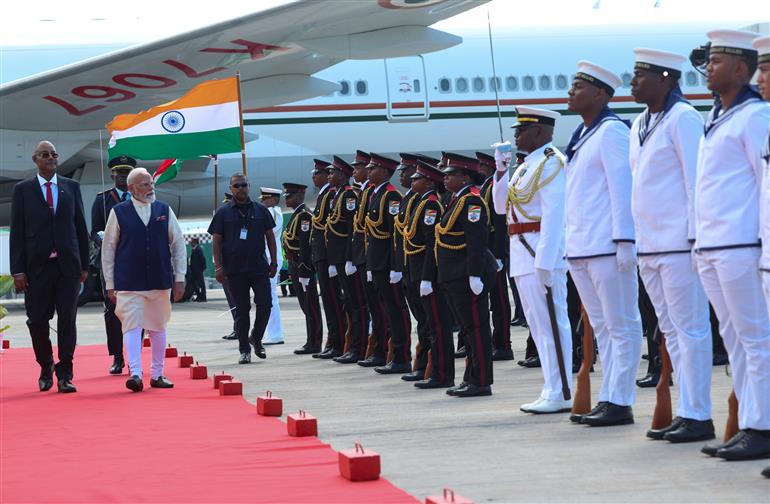 प्रधानमंत्री श्री नरेन्द्र मोदी 27 जून, 2026 को सेशेल्स पहुंचे।:Prime Minister