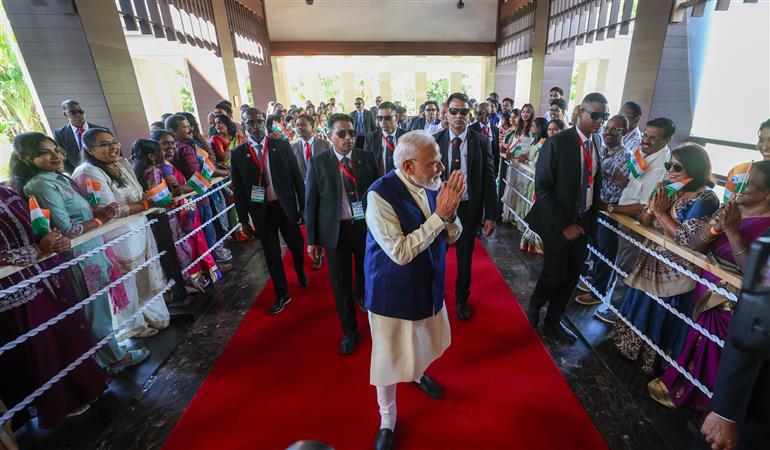 प्रधानमंत्री श्री नरेन्द्र मोदी का 27 जून, 2026 को सेशेल्स पहुंचने पर भारतीय समुदाय ने भव्य स्वागत किया।
:Prime Minister