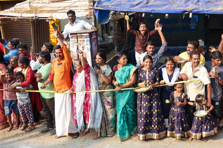 प्रधानमंत्री श्री नरेन्द्र मोदी ने 01 मार्च, 2026 को तमिलनाडु के मदुरै में अरुलमिगु सुब्रमण्यम स्वामी मंदिर में दर्शन कर पूजा-अर्चना की।