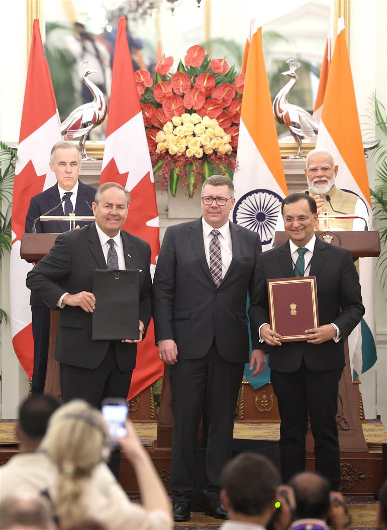 प्रधानमंत्री श्री नरेन्द्र मोदी और कनाडा के प्रधानमंत्री श्री मार्क कार्नी की उपस्थिति में 02 मार्च, 2026 को नई दिल्ली के हैदराबाद हाउस में भारत और कनाडा के बीच समझौता ज्ञापनों  का आदान-प्रदान किया गया।
