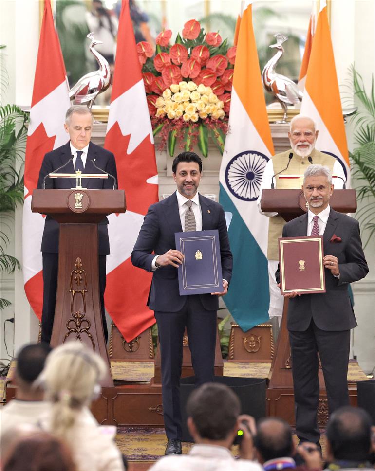 प्रधानमंत्री श्री नरेन्द्र मोदी और कनाडा के प्रधानमंत्री श्री मार्क कार्नी की उपस्थिति में 02 मार्च, 2026 को नई दिल्ली के हैदराबाद हाउस में भारत और कनाडा के बीच समझौता ज्ञापनों  का आदान-प्रदान किया गया।