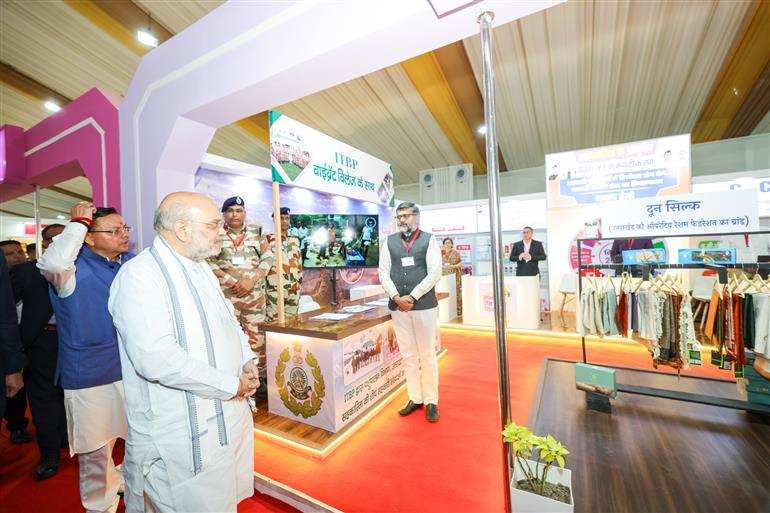 केंद्रीय गृह एवं सहकारिता मंत्री अमित शाह ने 7 मार्च 2026 को उत्तराखंड सरकार के चार वर्ष पूरे होने के अवसर पर हरिद्वार में विभिन्न जनकल्याणकारी परियोजनाओं का उद्घाटन और शिलान्यास किया।