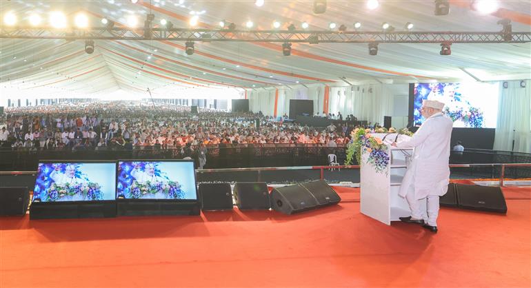 केंद्रीय गृह एवं सहकारिता मंत्री अमित शाह ने 7 मार्च 2026 को उत्तराखंड सरकार के चार वर्ष पूरे होने के अवसर पर हरिद्वार में विभिन्न जनकल्याणकारी परियोजनाओं का उद्घाटन और शिलान्यास किया।